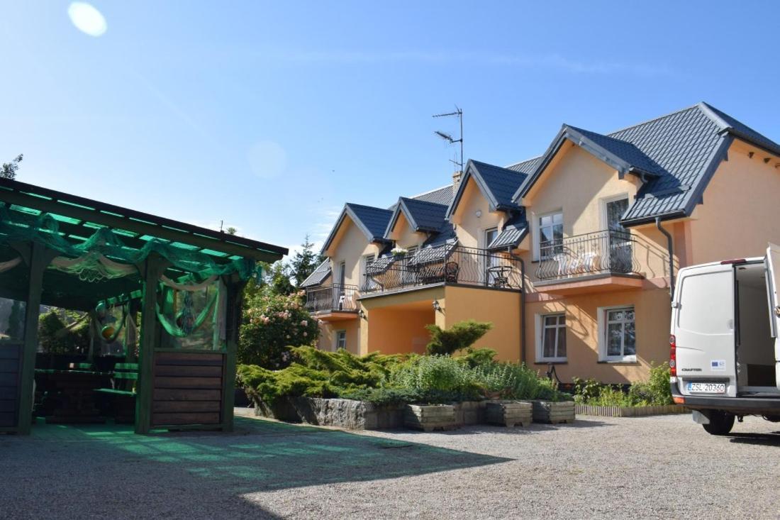 U Rybaka Hotel Jezierzany Exterior photo